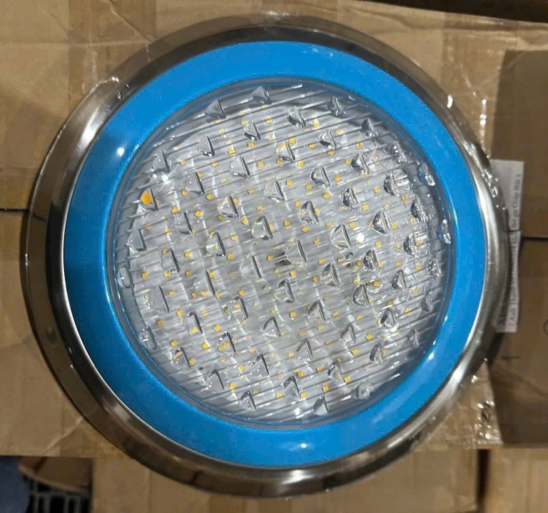 Trang chủ Đèn LED hốc nhỏ tích hợp vòi phun tiết kiệm năng lượng cho hồ bơi