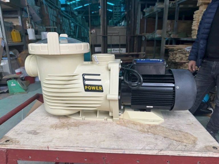 Máy bơm hồ bơi thương mại tiết kiệm điện Pentair EQ Series