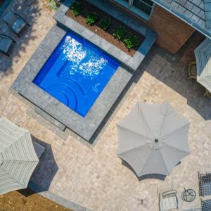Hồ bơi composite Tròn – góc nhìn toàn cảnh