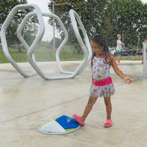 Cột Phun Sương Hình Học Nhỏ Gọn Composite Cho Sân Chơi Nước Trẻ Em