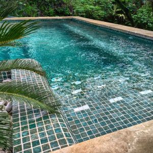 Gạch Mosaic Thủy Tinh Ngọc Bích Tiết Kiệm Cho Hồ Bơi Sang Trọng img 02 37