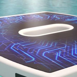 Robot Hớt Rác Mặt Nước Hồ Bơi Dolphin Maytronics - hình 1